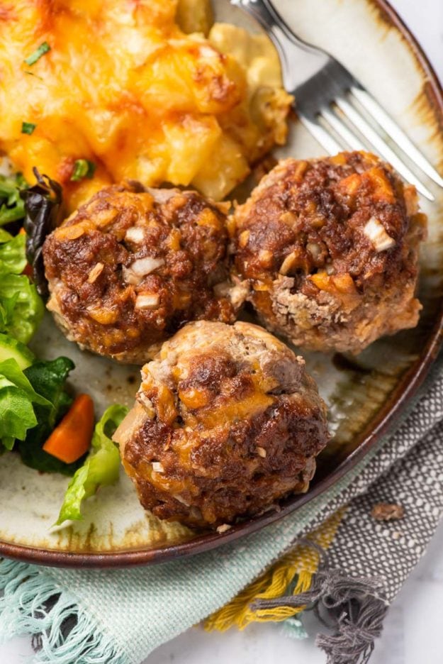 Cheesy Mini Meatloaf (and Meatloaf Muffins) | NeighborFood