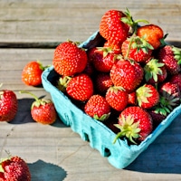Freezing Fresh Strawberries: 3 ways