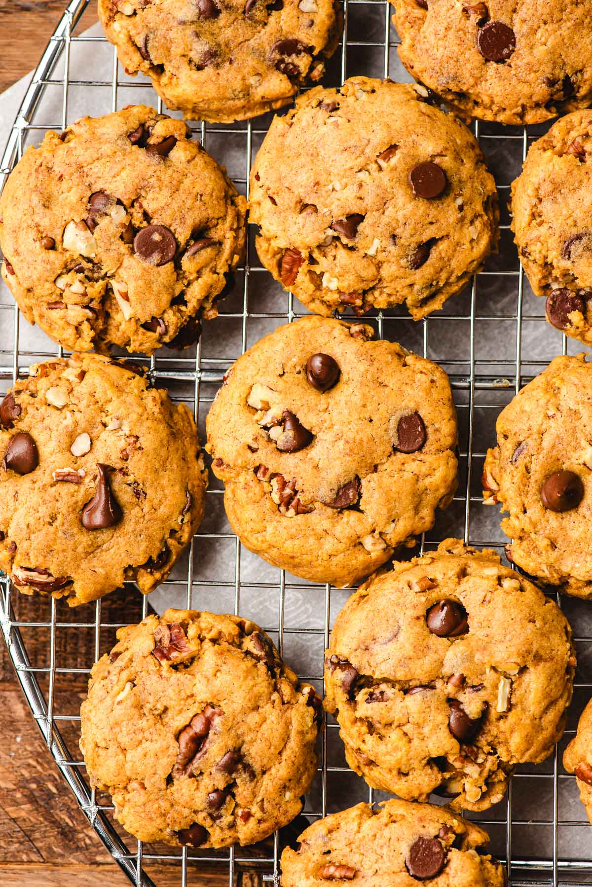 Chewy Pumpkin Chocolate Chip Cookies