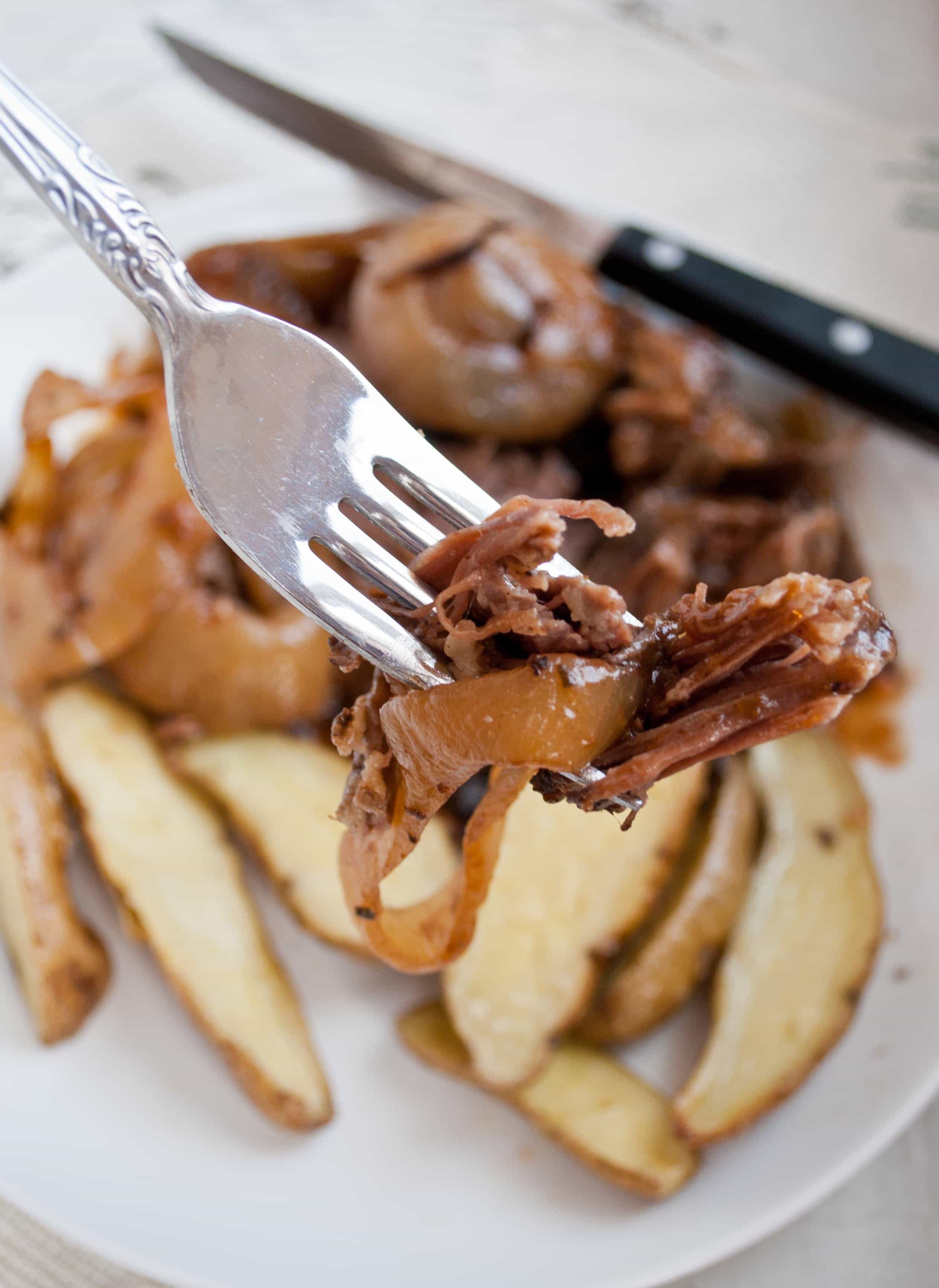 Balsamic Crock Pot Roast | Neighborfoodblog.com