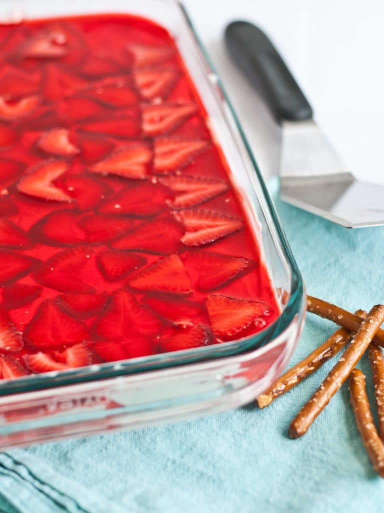 Strawberry Cream Cheese Pretzel Salad Neighborfood 