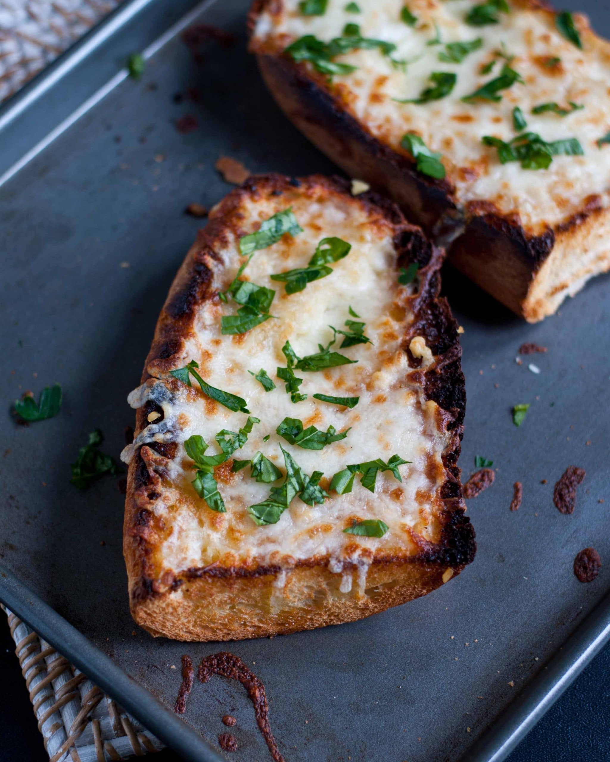 Easy Cheesy Homemade Garlic Bread | Neighborfoodblog.com