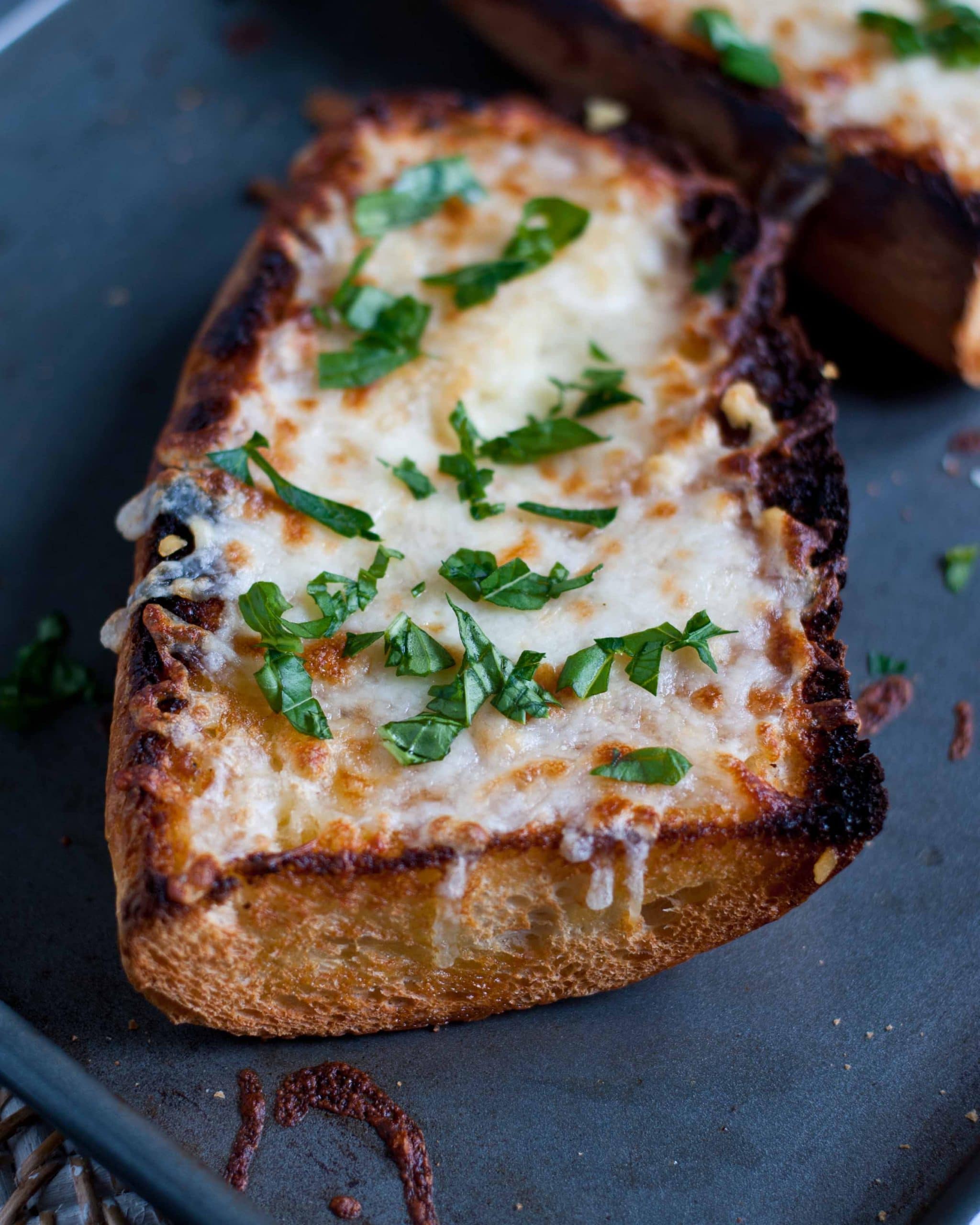 Easy Cheesy Homemade Garlic Bread | Neighborfoodblog.com
