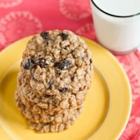 Classic Oatmeal Raisin Cookies