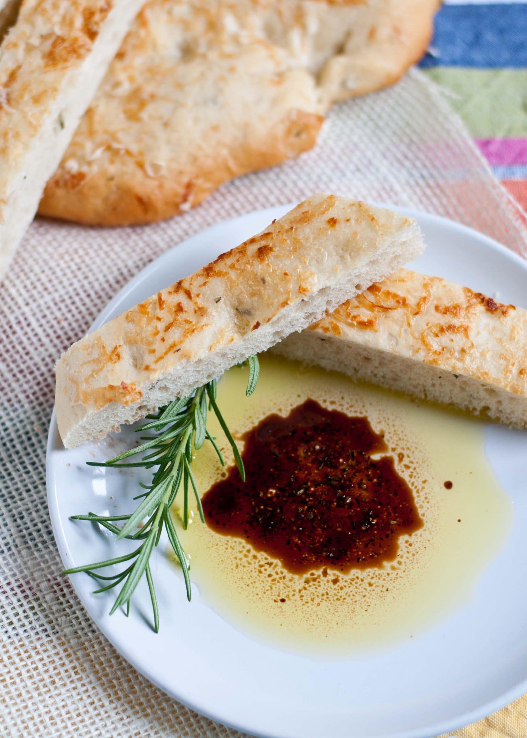 Rosemary and Olive Oil Focaccia Bread | Neighborfoodblog.com