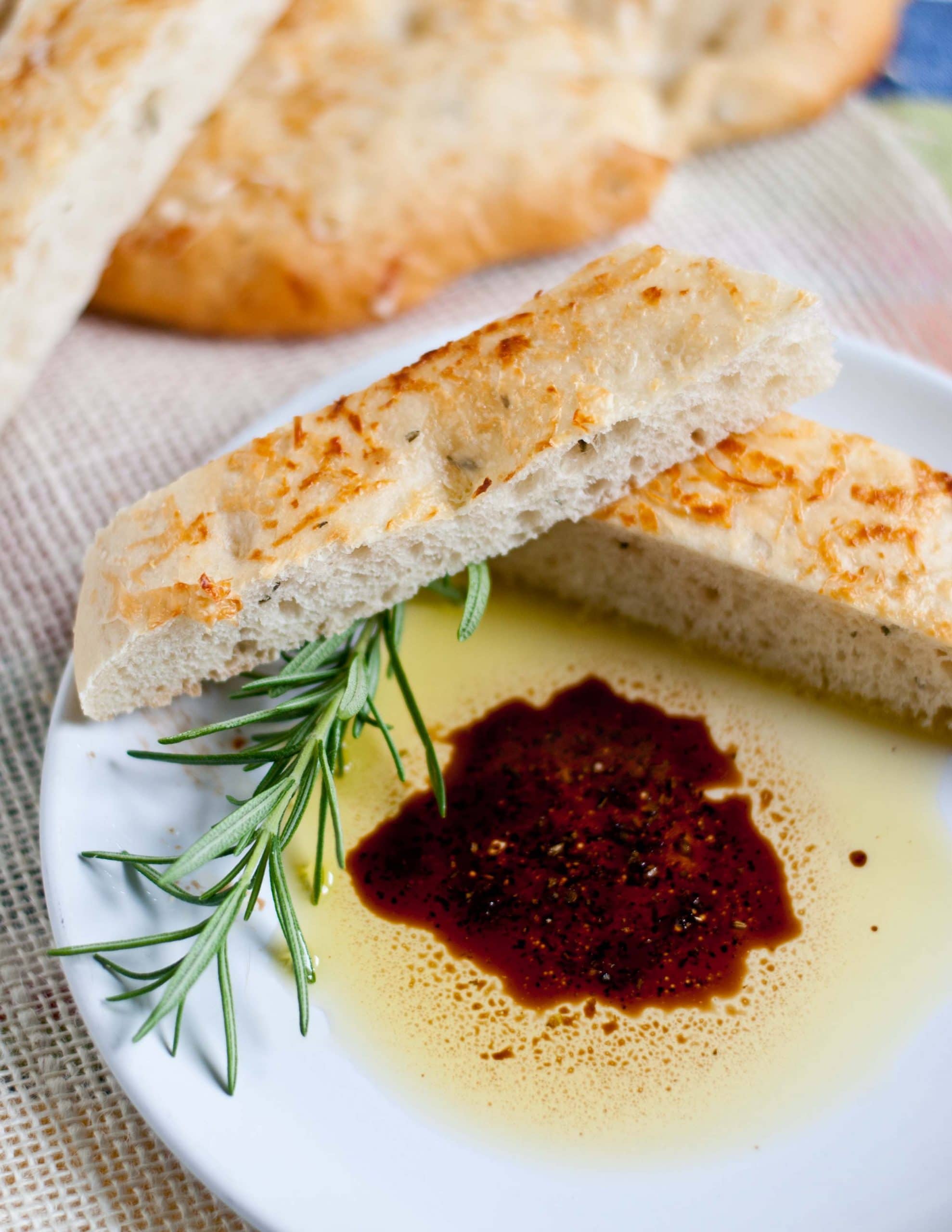 Rosemary and Olive Oil Focaccia Bread | Neighborfoodblog.com