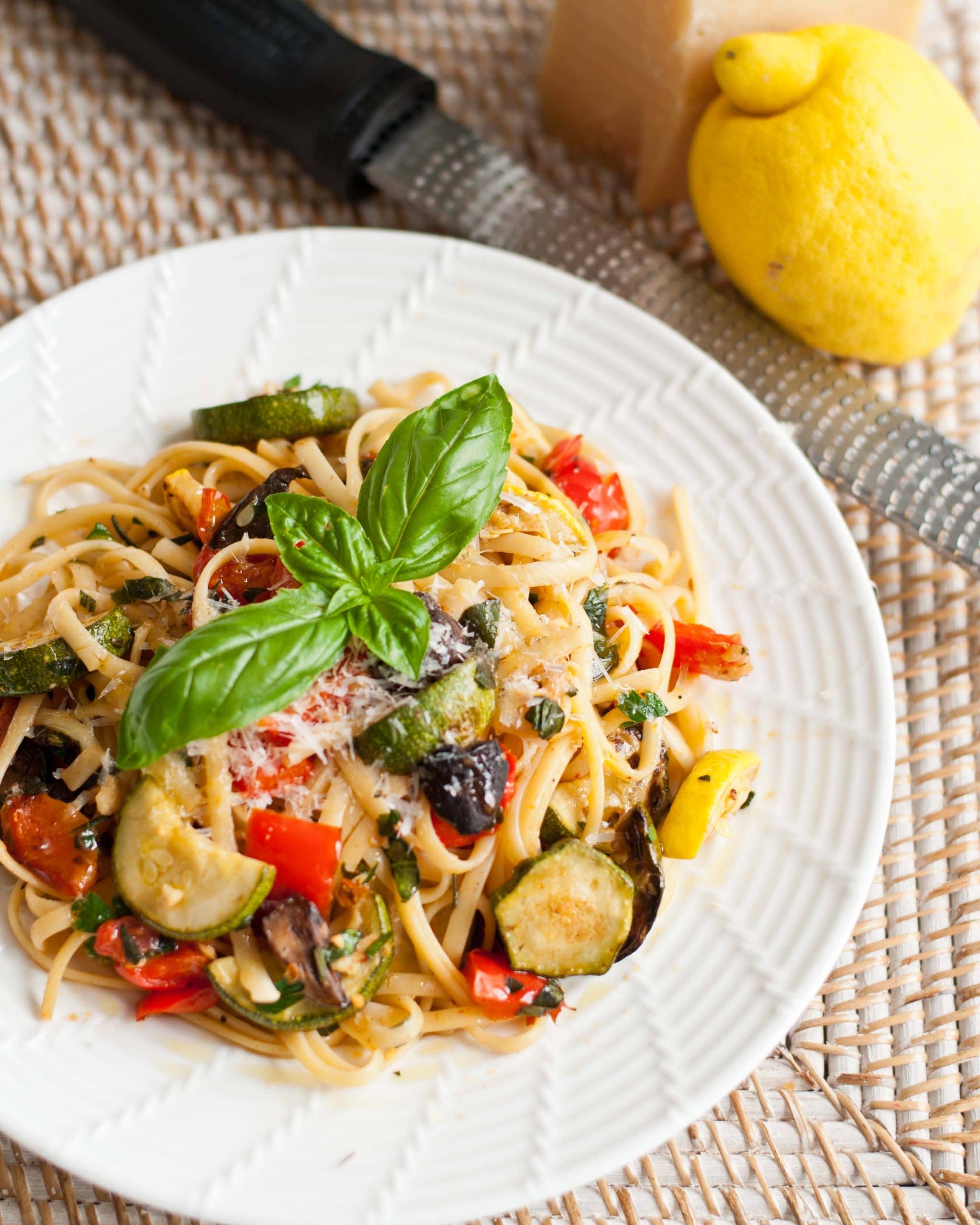 Lemony Summer Linguine with Grilled Vegetables | Neighborfoodblog.com