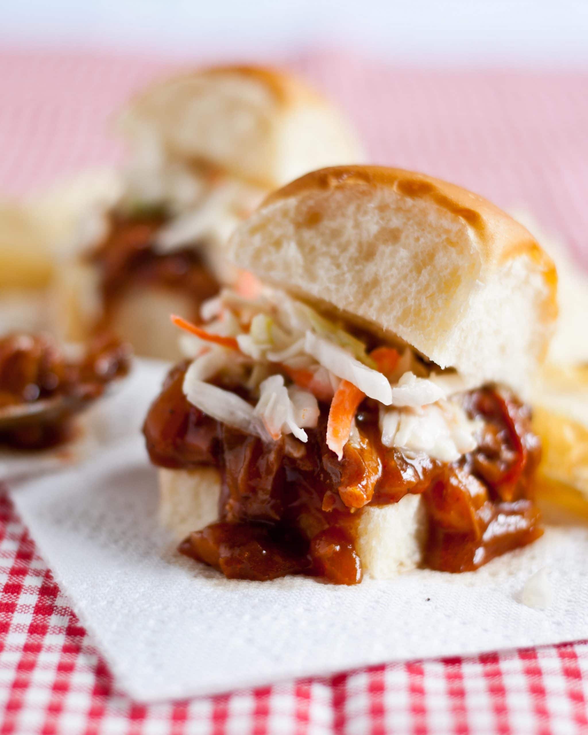 Slow Cooker Sweet and Spicy BBQ Pulled Pork Sandwiches | Neighborfood