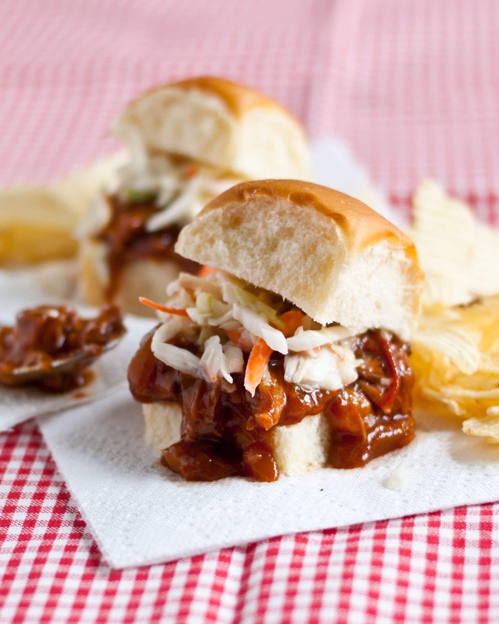 Slow Cooker Sweet and Spicy BBQ Pulled Pork Sandwiches | Neighborfood