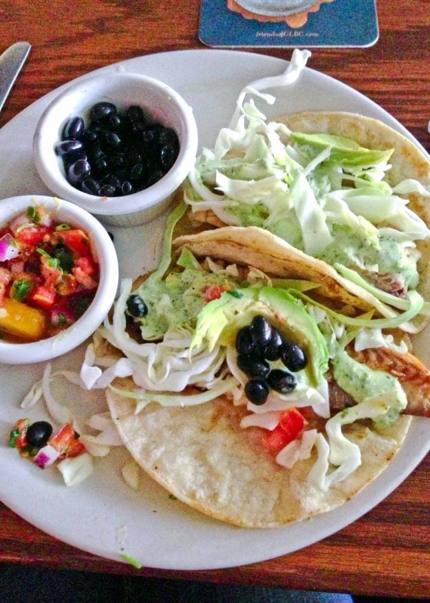 Olde Towne Tavern Restaurant Review | Neighborfoodblog.com
