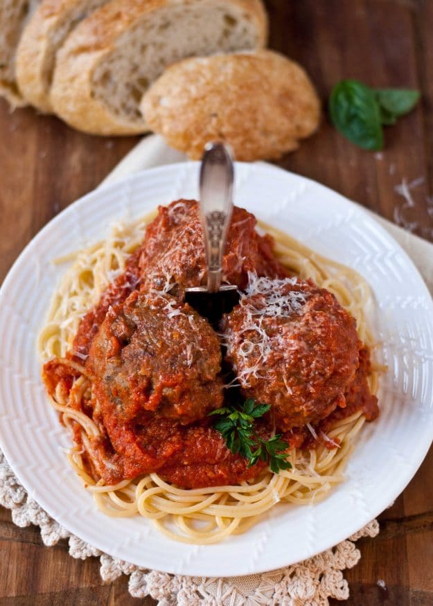 Classic Spaghetti and Meatballs | Neighborfoodblog.com