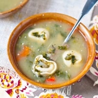 Spinach and Mushroom Tortellini Soup