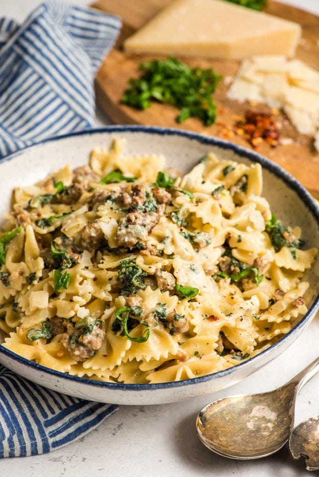 Creamy Italian Sausage Pasta with Kale | NeighborFood
