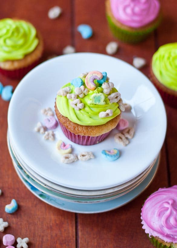 Lucky Charms Cupcakes for St. Patrick's Day!