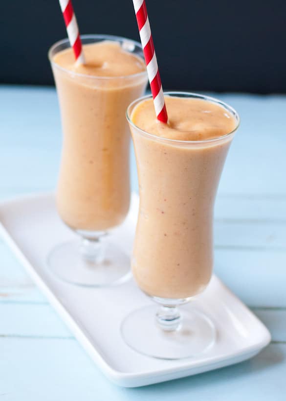 Mango Banana Strawberry Smoothie | Neighborfoodblog.com