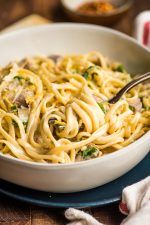 Creamy Leek and Mushroom Pasta | Neighborfood
