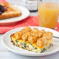 Cheesy Sausage, Spinach, and Tater Tot Breakfast Casserole