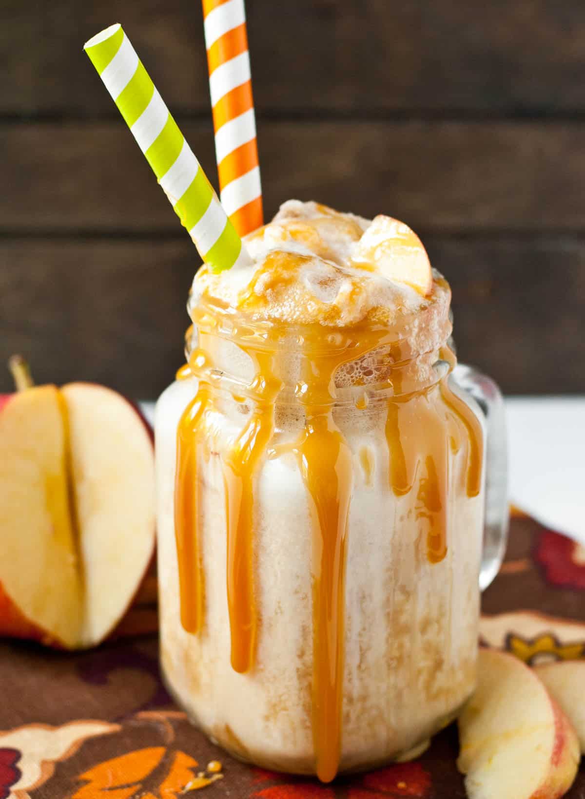 Easy Apple Cider Floats