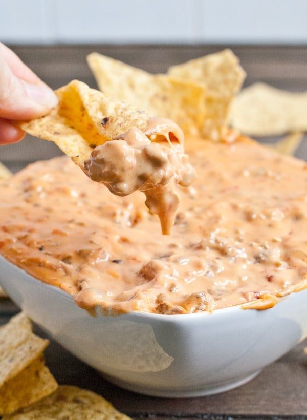 Crock Pot Queso Dip from Neighborfoodblog.com