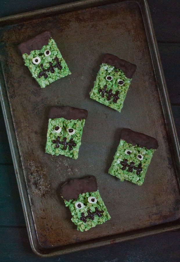 These super easy Frankenstein Rice Krispy Treats are the perfect Halloween dessert!