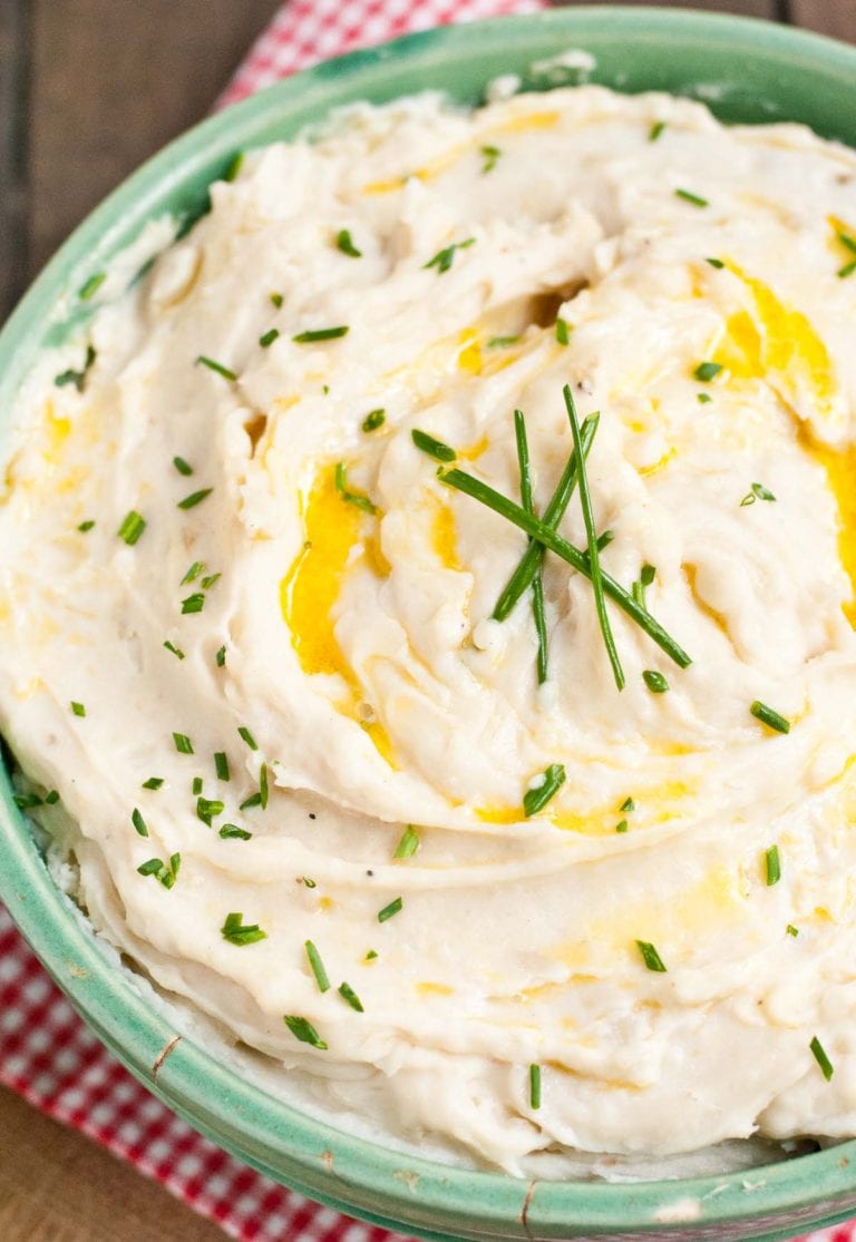 Crock Pot Sour Cream and Chive Mashed Potatoes