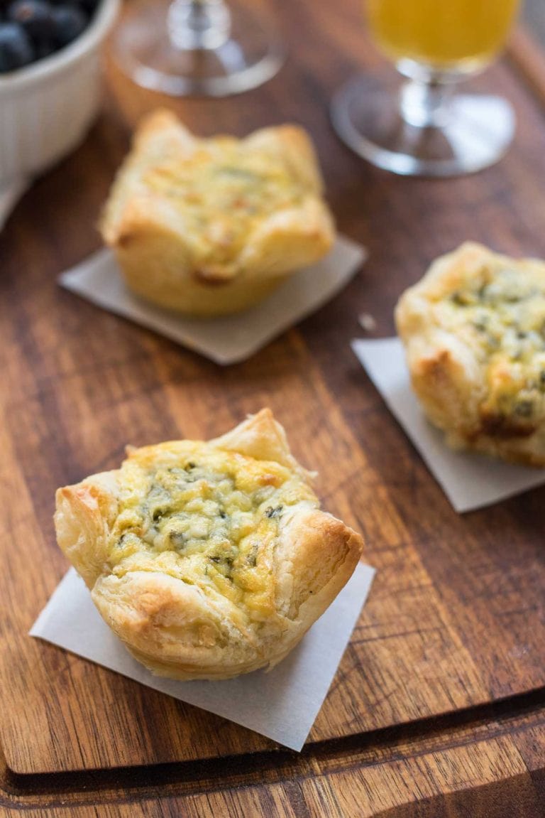 These Easy 5 Ingredient Spinach Artichoke Egg Tarts are perfect for spring showers and brunches!