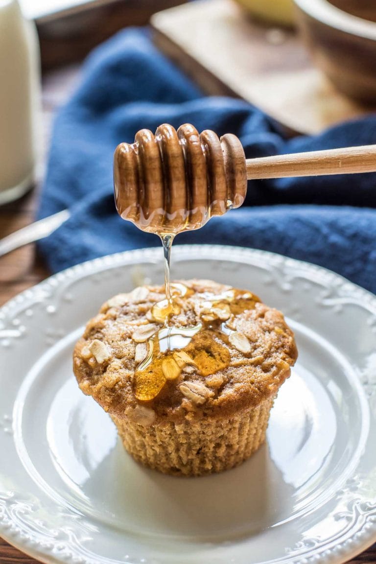 Apple Cinnamon Muffins (with Honey and Oats)