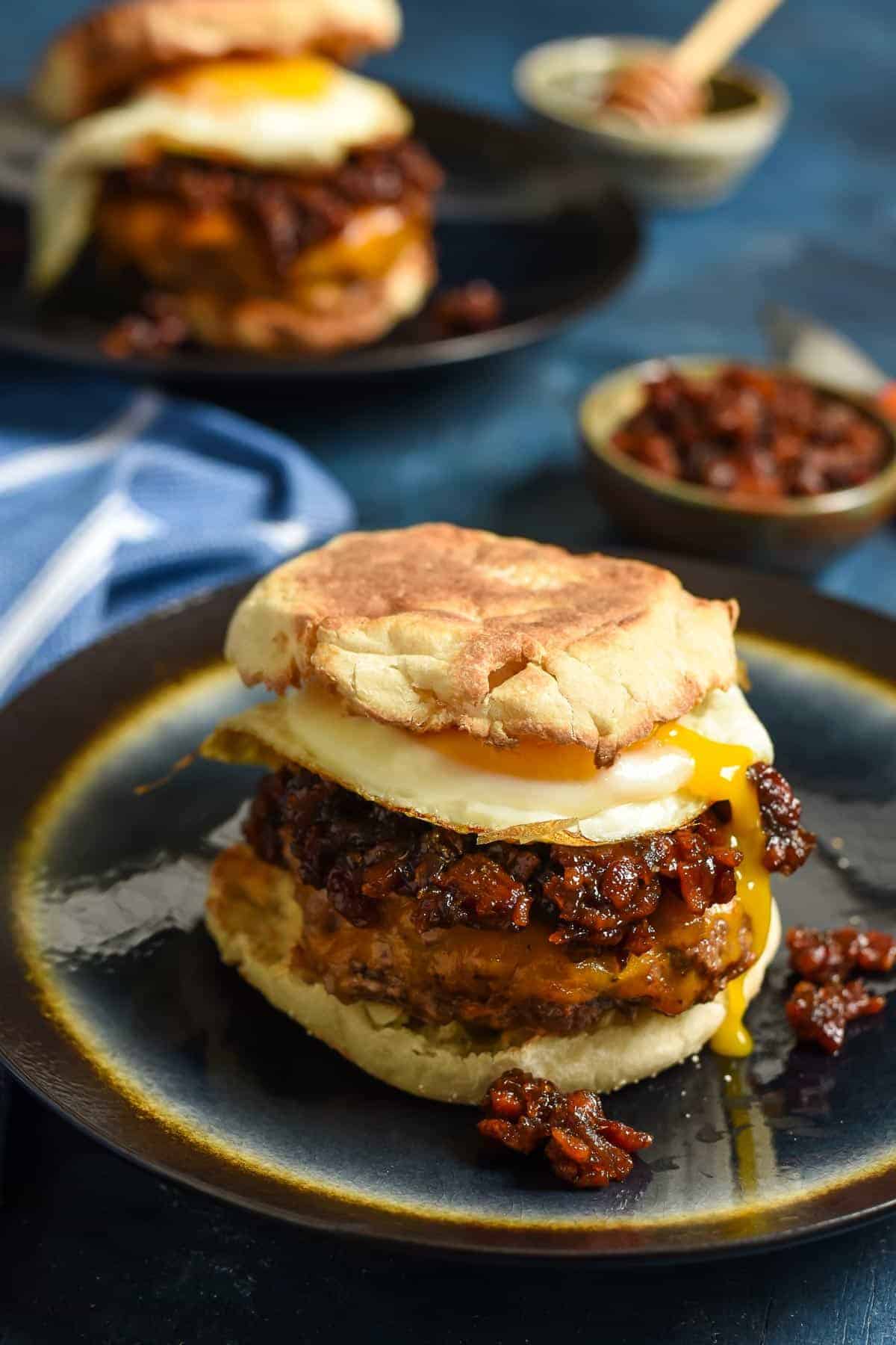 Breakfast Burger with Bourbon Bacon Jam | Neighborfoodblog.com