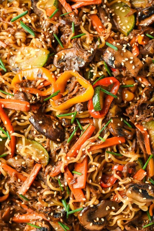 30 Minute Beef Ramen Stir Fry - NeighborFood
