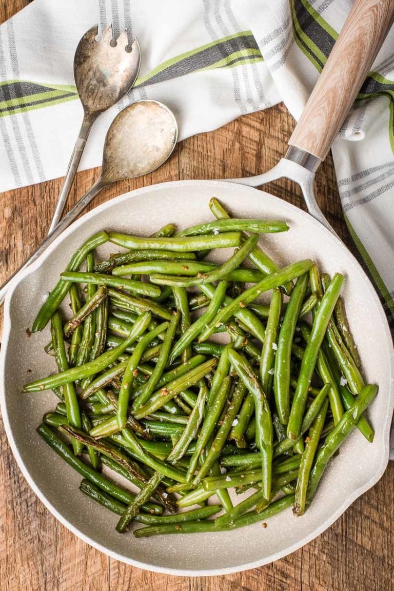 Skillet Garlic Green Beans