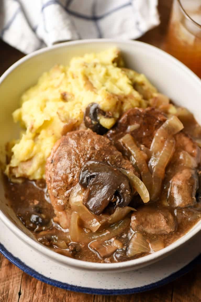 Easy Crock Pot Round Steak with Mushrooms - NeighborFood