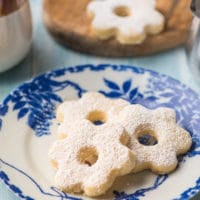 Canestrelli cookies on a blue flowered plate