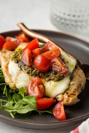 Chicken Margherita (Grilled or Stovetop!) - NeighborFood