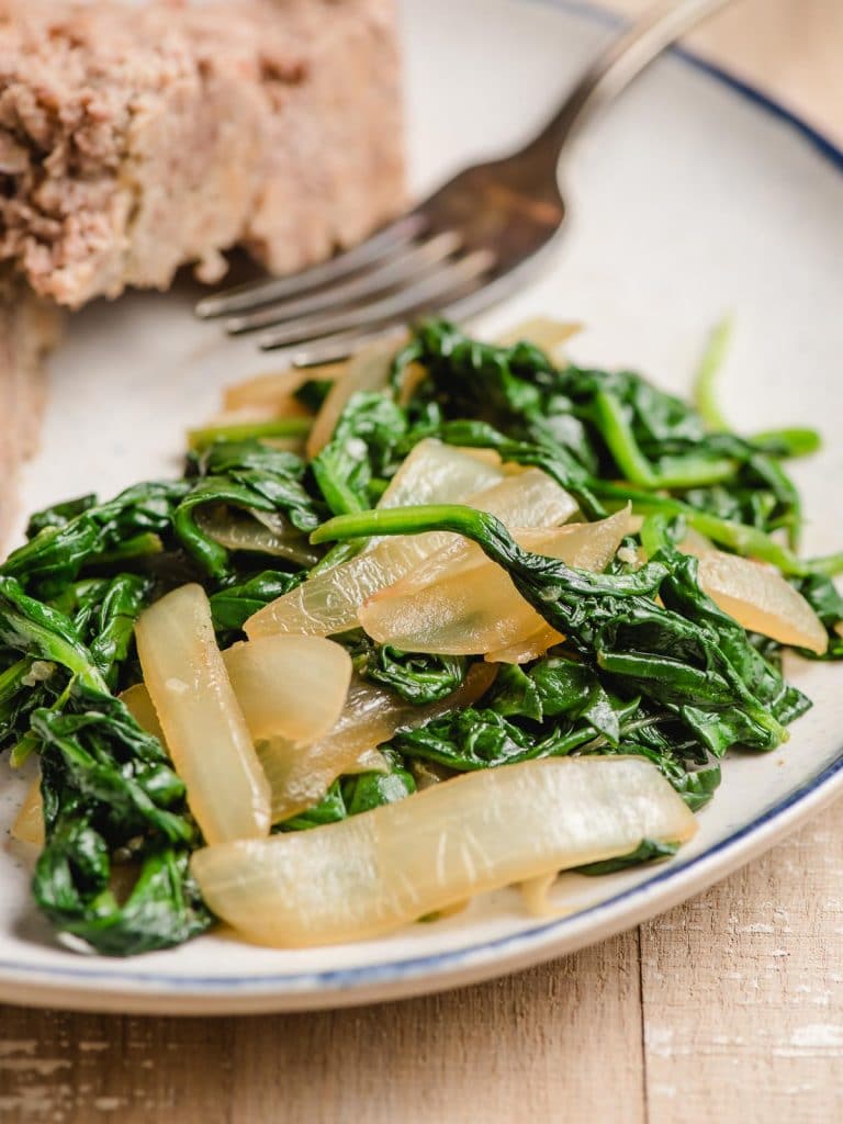 Sauteed Spinach and Onions - NeighborFood