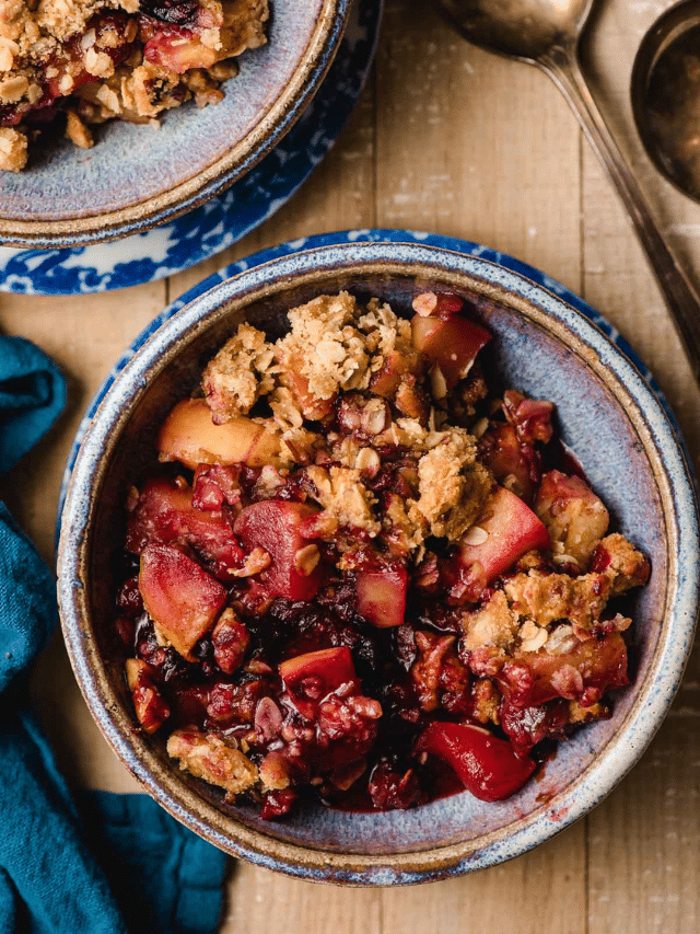Apple and Blueberry Crumble Story