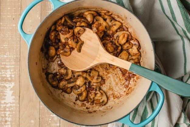 Creamy Mushroom Chicken and Rice - NeighborFood